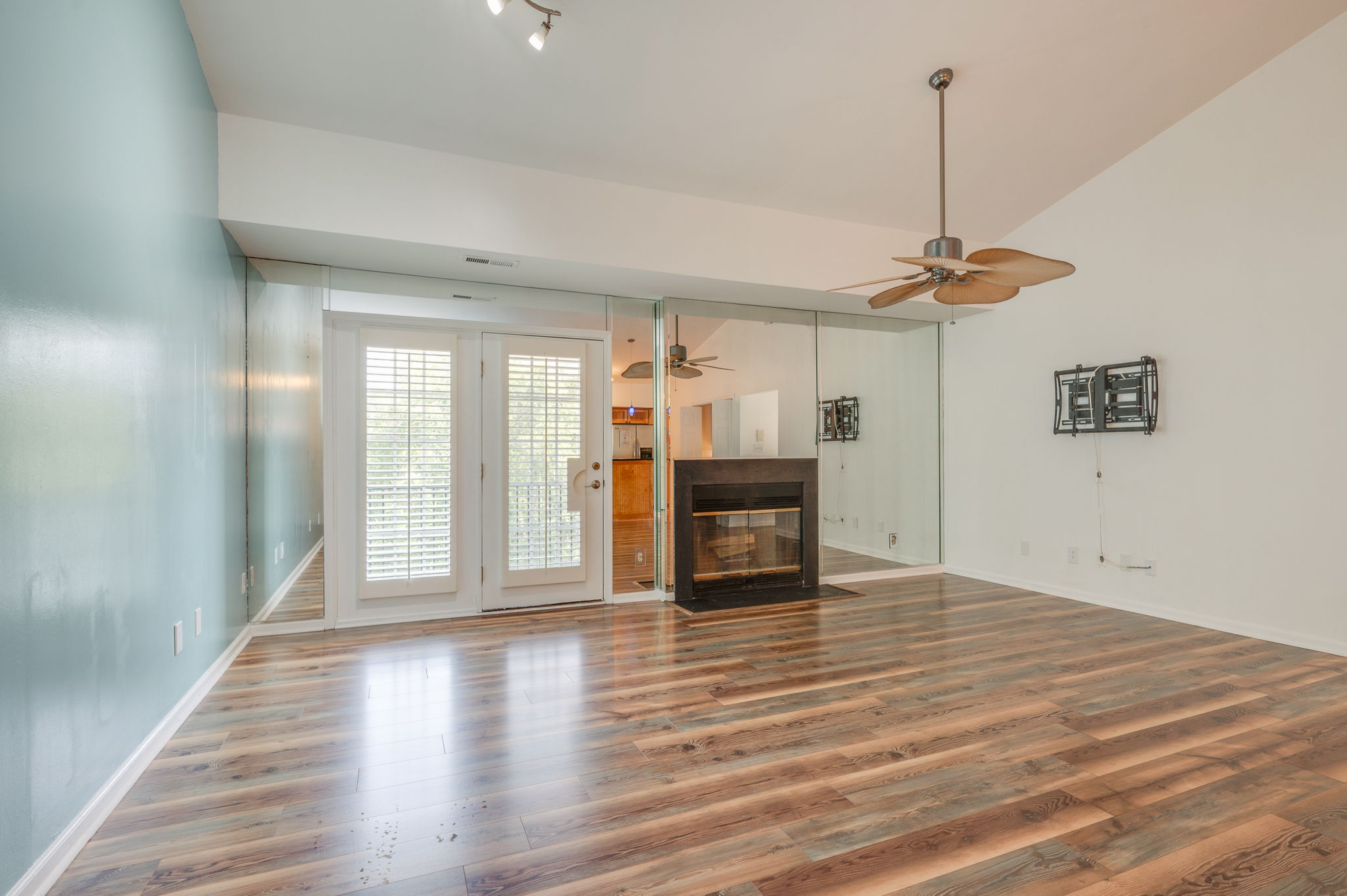 315 24th Street - 330